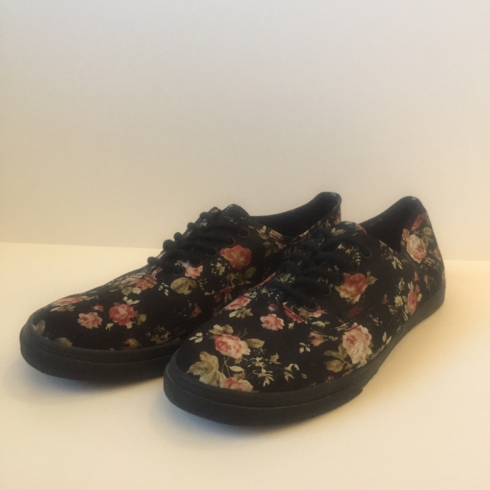 Vans’ Floral Classics